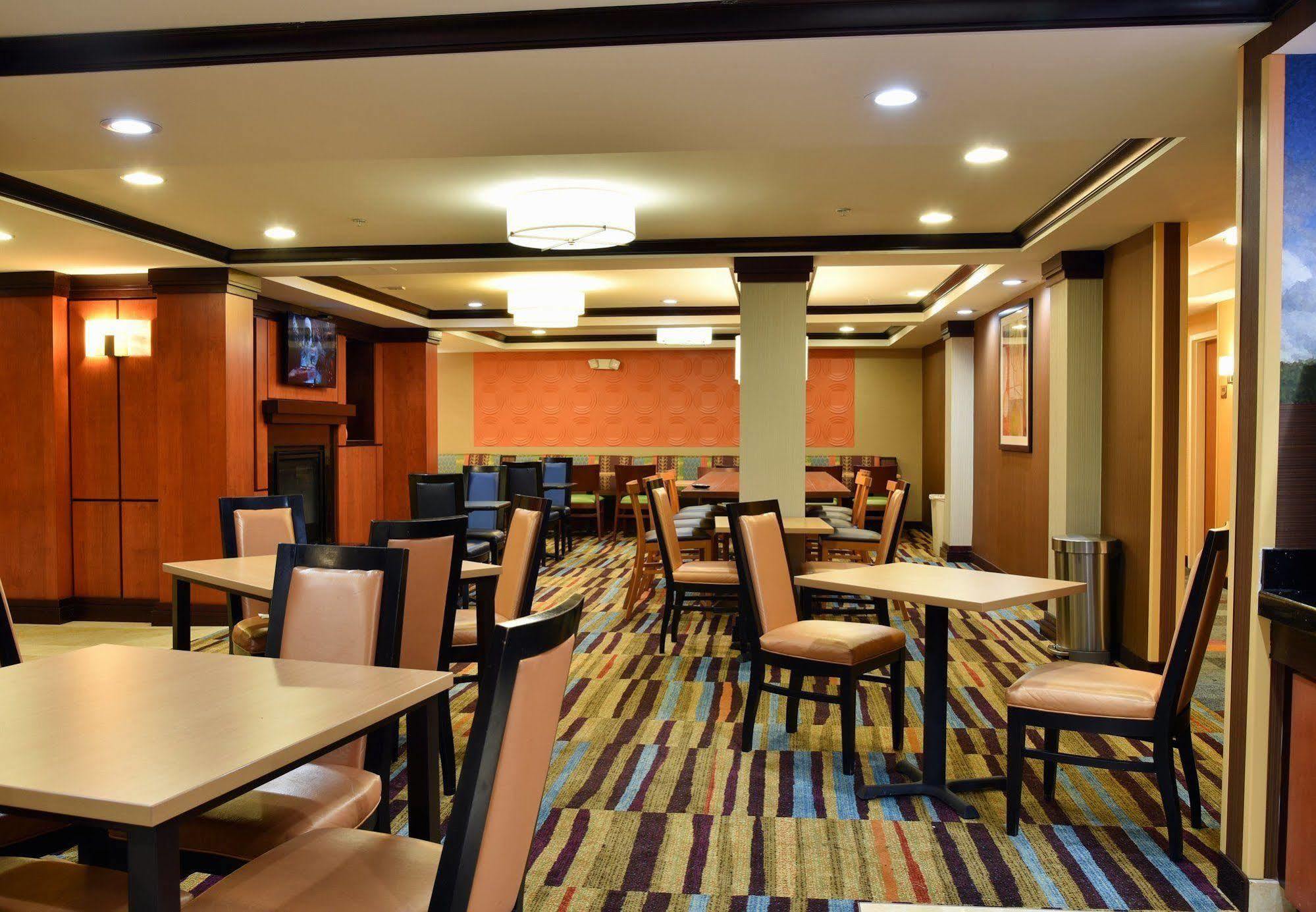 Fairfield Inn Hartford Airport Windsor Locks Kültér fotó
