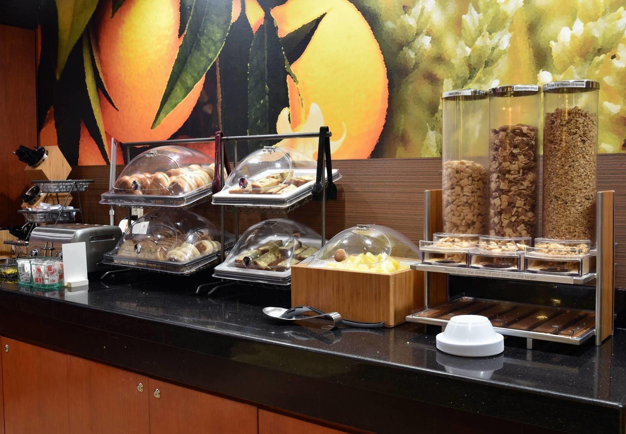 Fairfield Inn Hartford Airport Windsor Locks Kültér fotó